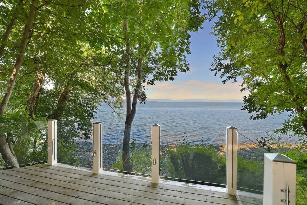 Beachside deck outdoor living space.
