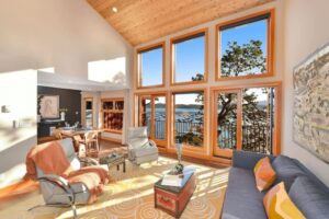 Salishan Tree House Suite Main Image
